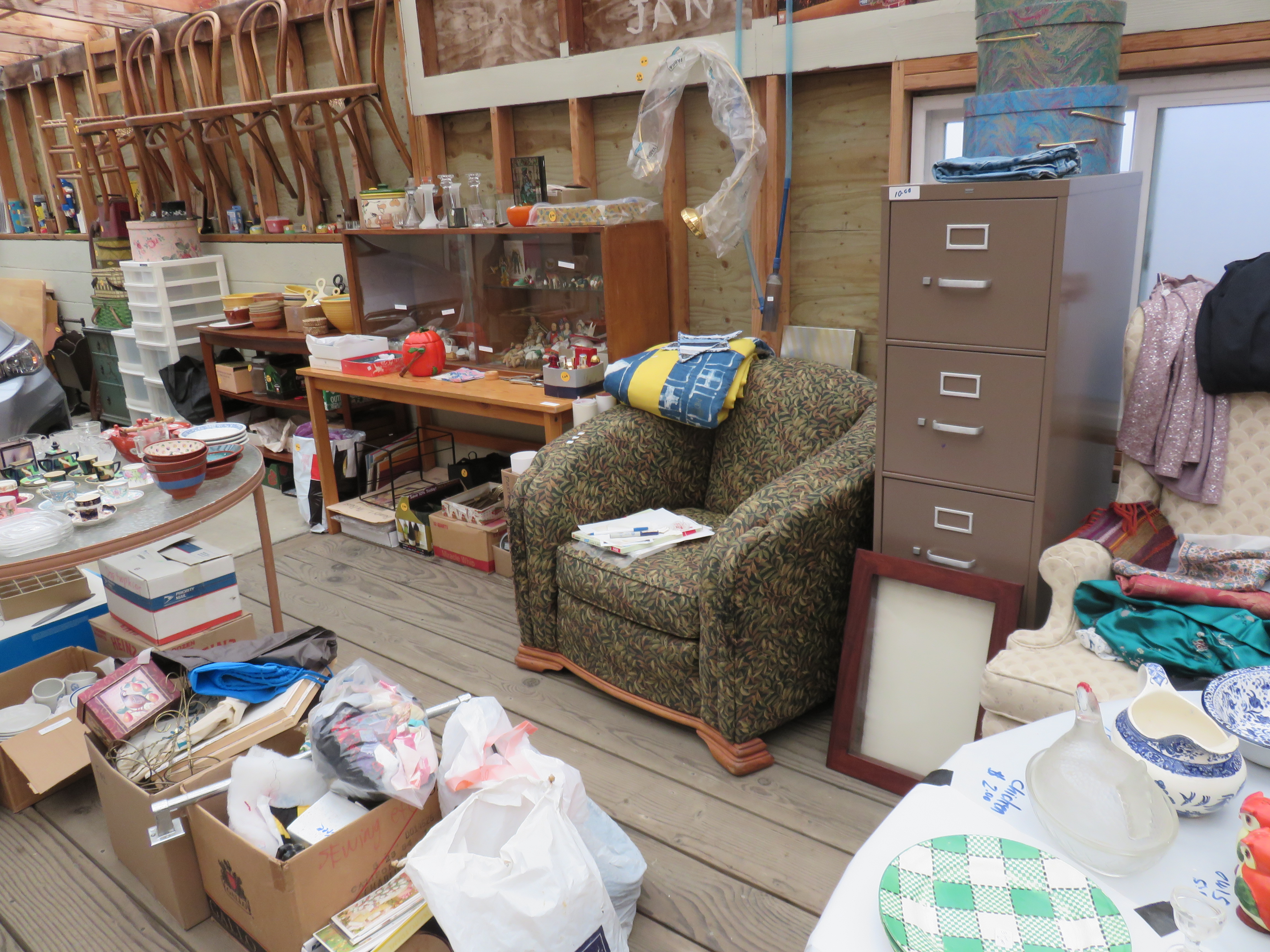 GARAGE SALE