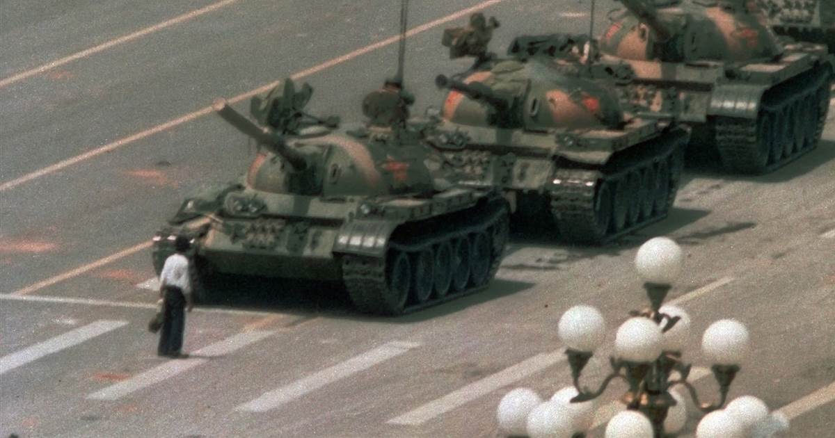 190604-tiananmen-square-1989-mc-835_215f3009bb35c257a195a2f72af1c116.nbcnews-fp-1200-630